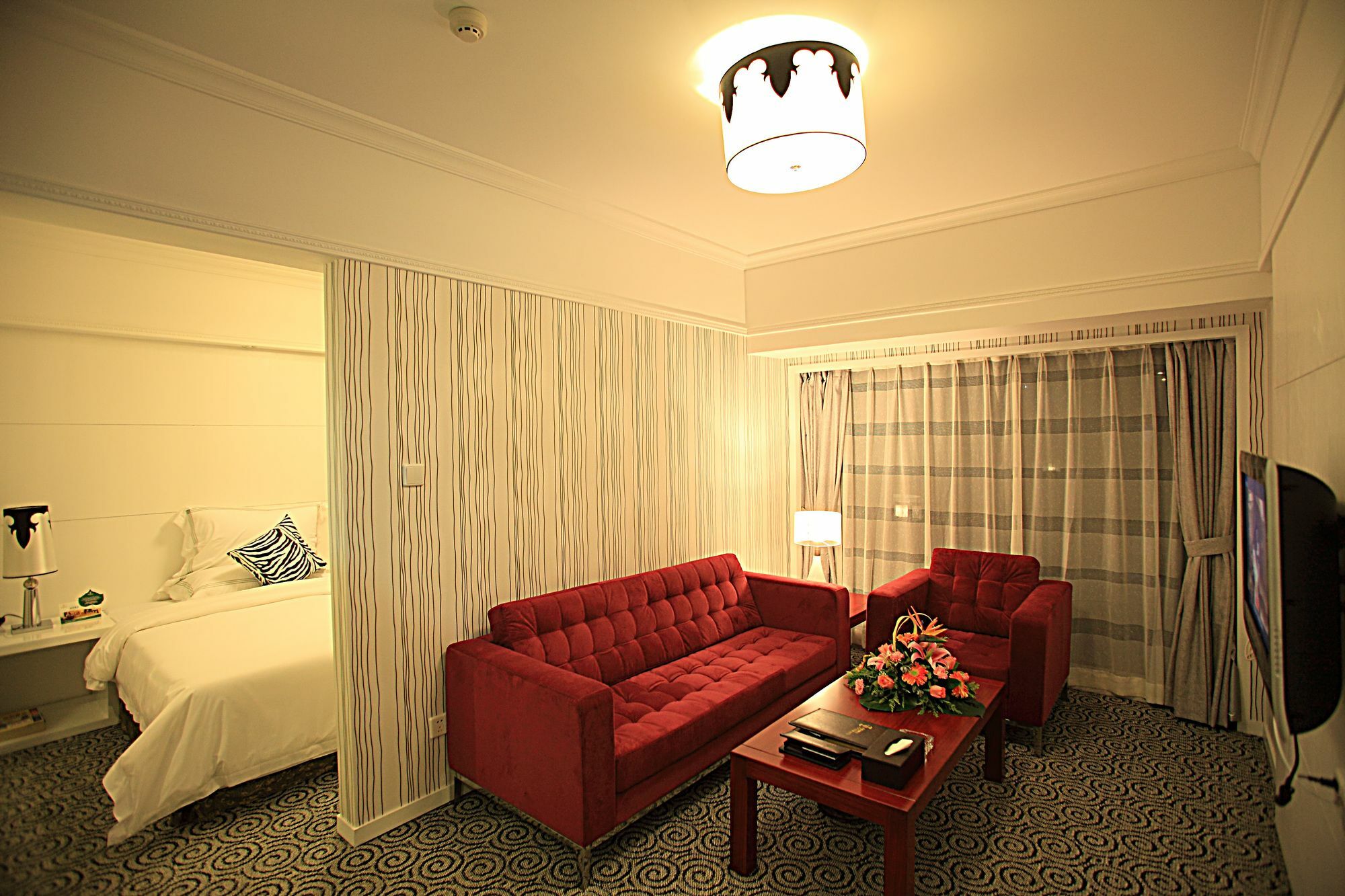 Perthden Hotel Sencsen Kültér fotó